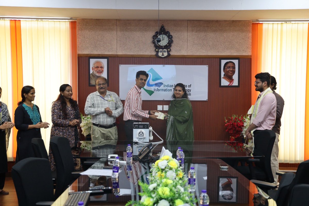 drprasanthd's tweet photo. Proud to share the development of “TAPTA” – Thermoregulated Automated Parisheka Therapy Apparatus, an innovative step in Panchakarma therapeutics through collaboration between All India Institute of Ayurveda and IIIT Kottayam.

Designed for precise, safe &amp; standardized Parisheka. https://t.co/DwKMLaNIqM