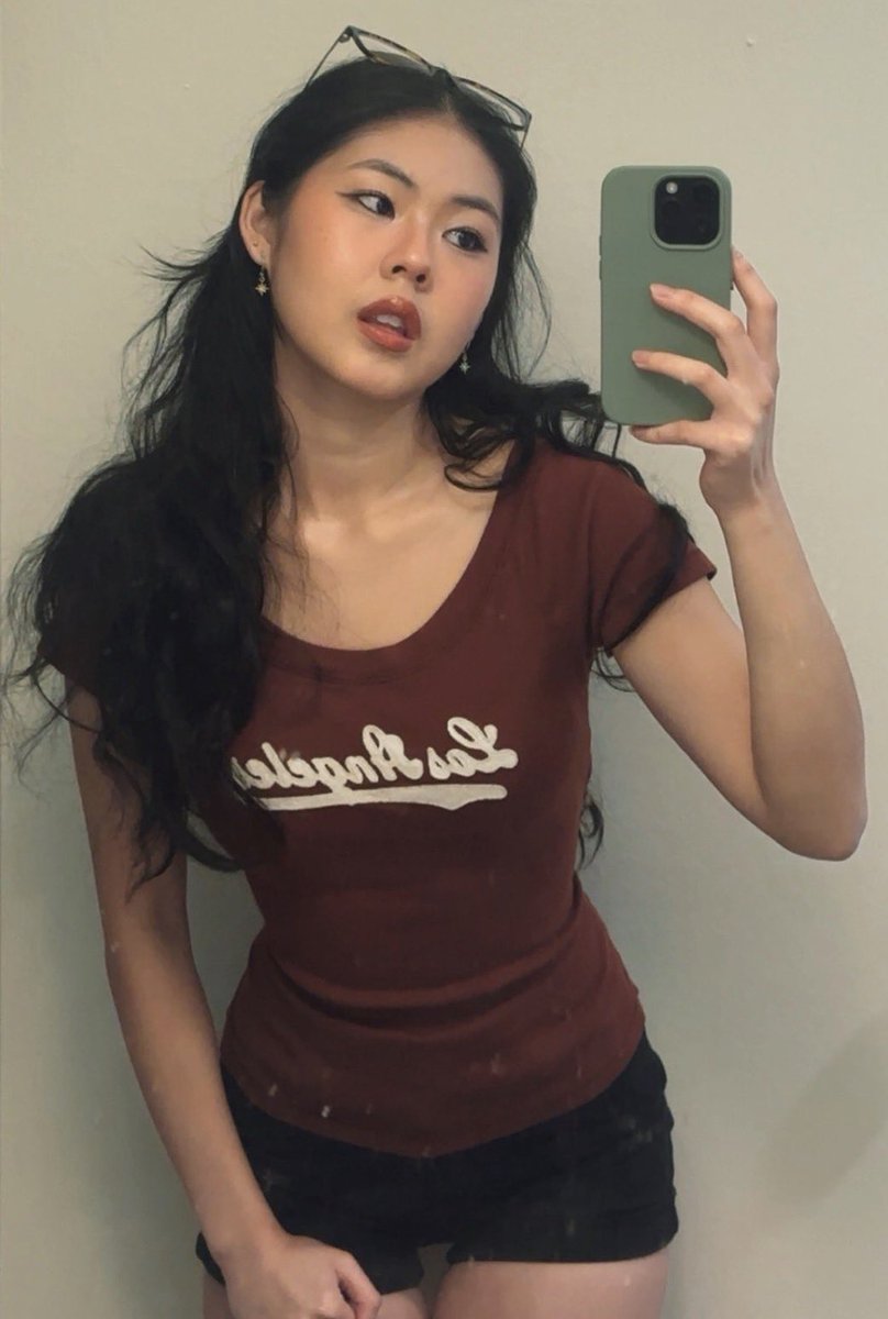asian cuck tweet media