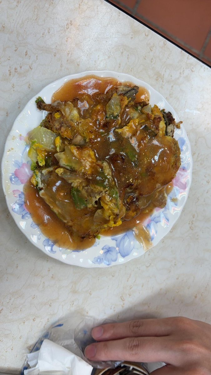RinaSolaceVOV's tweet photo. 寧夏夜市、本当に楽しくて、食べ物が美味しすぎて止まらない！ https://t.co/nMtSYsSxpM