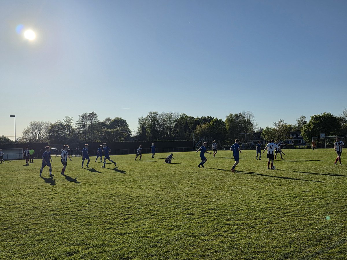 Around_FGround's tweet photo. A nice night for some step 7 football 

Game 102 Dunnington FC v Malt Shovel 
Common Road
York League Premier Division https://t.co/cuFspDmMsN