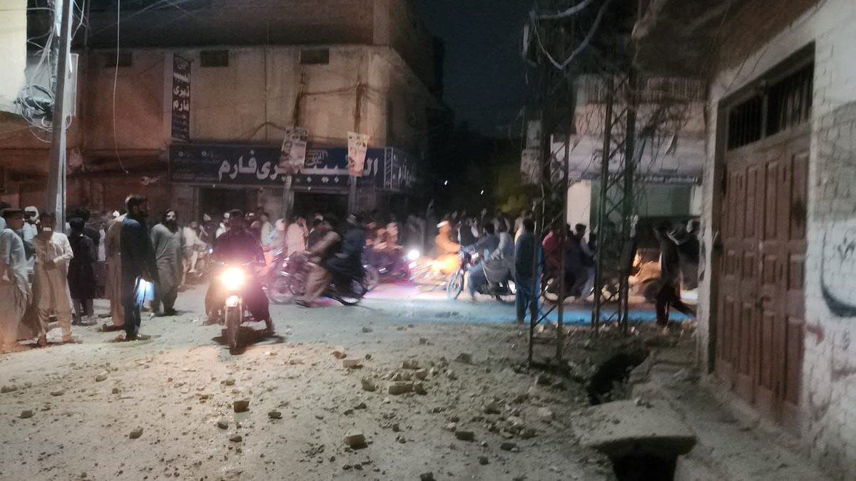 AdityaRajKaul's tweet image. #BREAKING: Multiple rockets were launched from an unidentified location in Quetta of Occupied Balochistan of Pakistan. Explosions reported in the area. 4-6 rockets reportedly launched. Some damage on ground. No casualties.