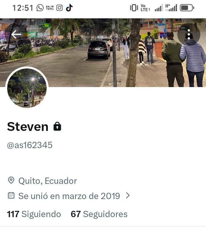 Sigue cambiando su perfil jajajaja qué poco hombre