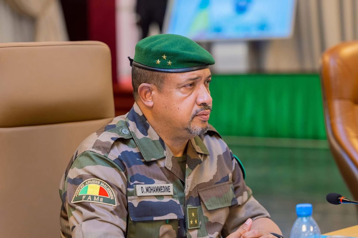 EljayBling OncleJimbo 🇲🇱 tweet media