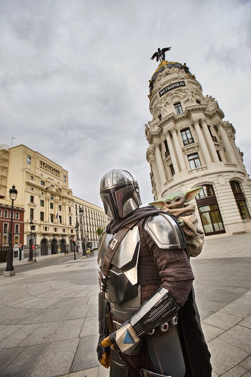 mundoCineES's tweet image. El Mandaloriano y Grogu ya están en Madrid y mañana asistimos a un evento muy especial de la película de STAR WARS.