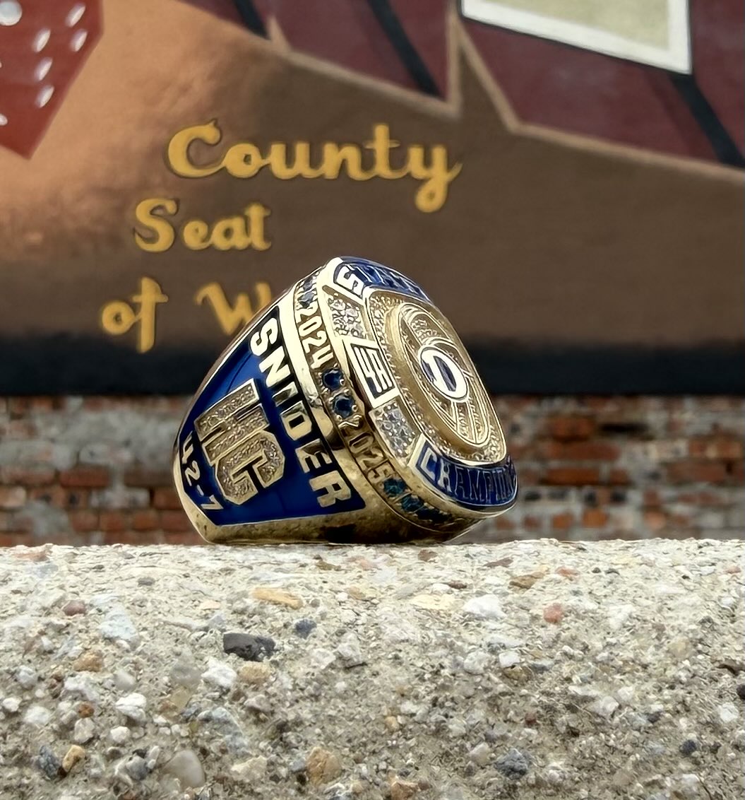 JostensJRay's tweet photo. The moment of truth when it feels like all that incredibly hard work pays off!
CONGRATULATIONS Lady Eagles Volleyball on Back To Back titles!!! πͺπ€ ππ
#RINGSZN @Jostens #STATERINGS #RingCeremony
ππ¦
π
#EFND @Decatur_HS @decaturisd
https://t.co/gbtgVFDJqj https://t.co/3E7xG03Vmz