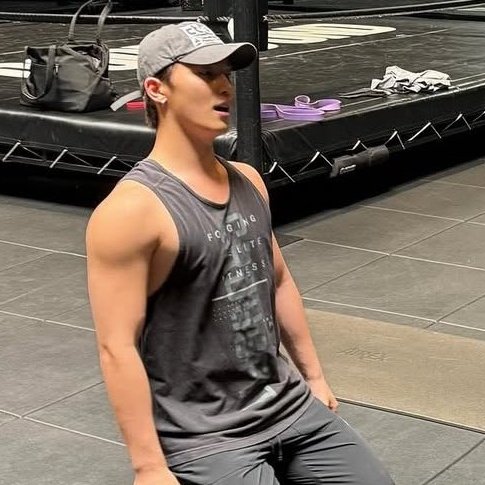 {cait} 🦦🍒 tweet media