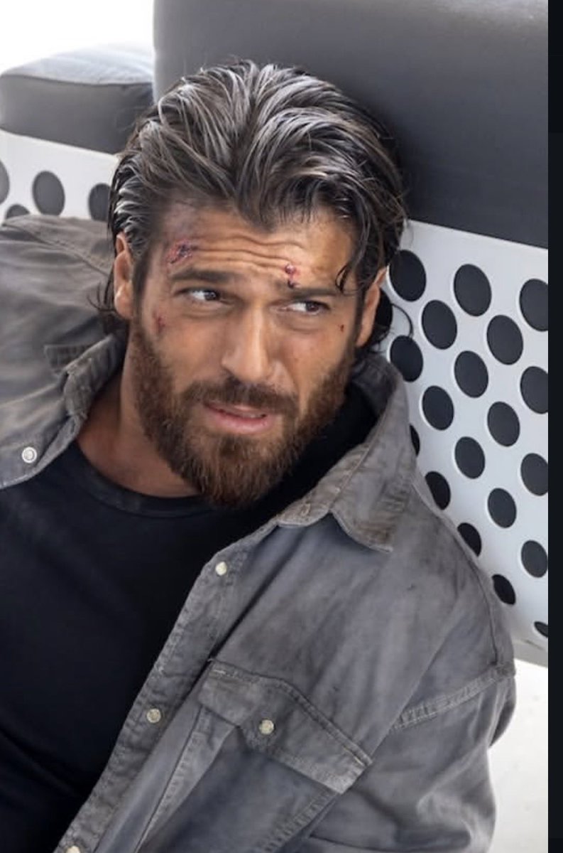 CanYamanNewsInt's tweet image. ♦️From ex-spy in Labyrinth of butterflies to lawyer in comedy #BRO aka CanYaman style 🔥🔥🔥