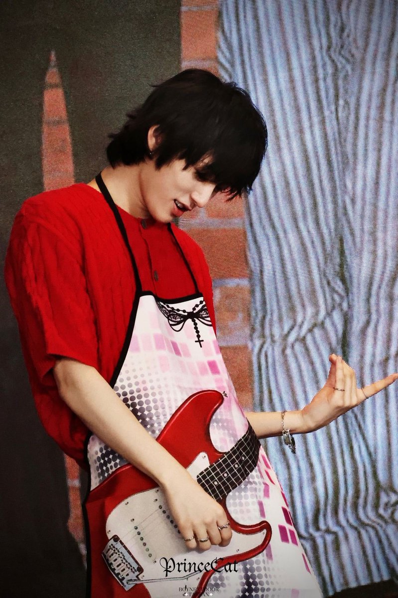 ★ jia tweet media