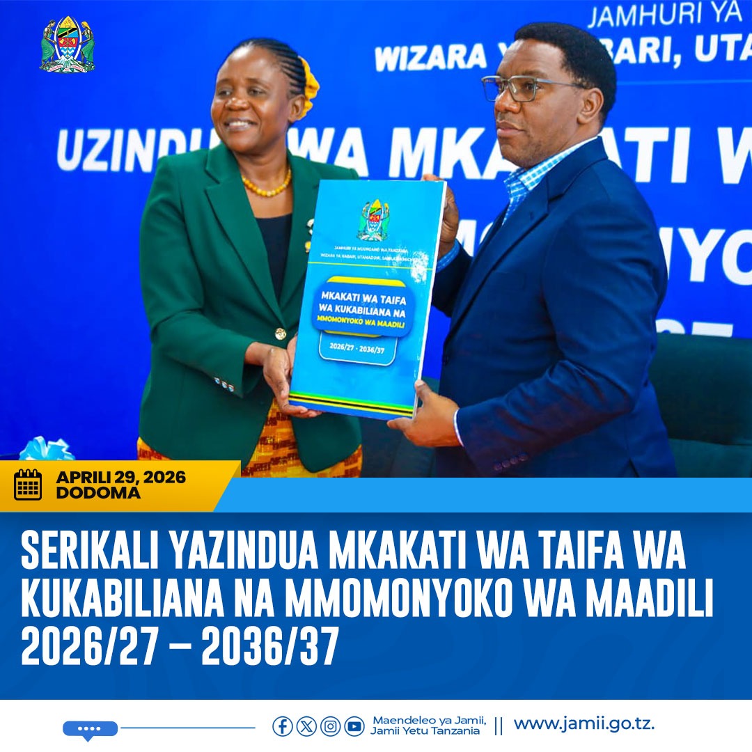 Dr_DGwajima's tweet image. Mkakati huu unaoshirikisha wadau wa sekta kadhaa, umezinduliwa tarehe 29 Aprili, 2026 na Mhe. Paul Makonda (Mb) mwenye miwani kwenye picha ambaye ni Waziri wa Habari, Utamaduni, Sanaa na Michezo. Wananchi pia wanalo eneo lao la utekelezaji kwenye ngazi ya familia kuhusu suala