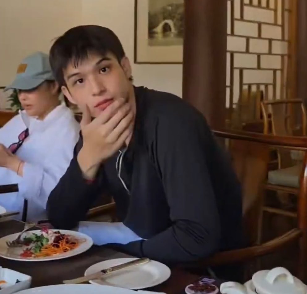 cici☺︎ tweet media