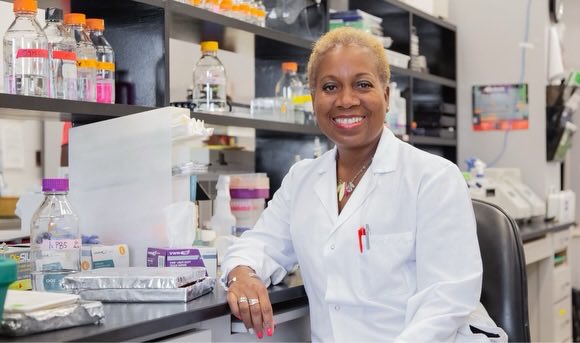 EquityNetworkD's tweet photo. Rest in Peace, Dr. Juliet Daniel. Our sincere condolences to Dr. Daniel’s family and community. Dr. Juliet Daniel Barbadian-Canadian Death–Obituary, Distinguished biologist and professor at McMaster University has passed away. https://t.co/pTSMydZVUq https://t.co/eRX6xdiYuF
