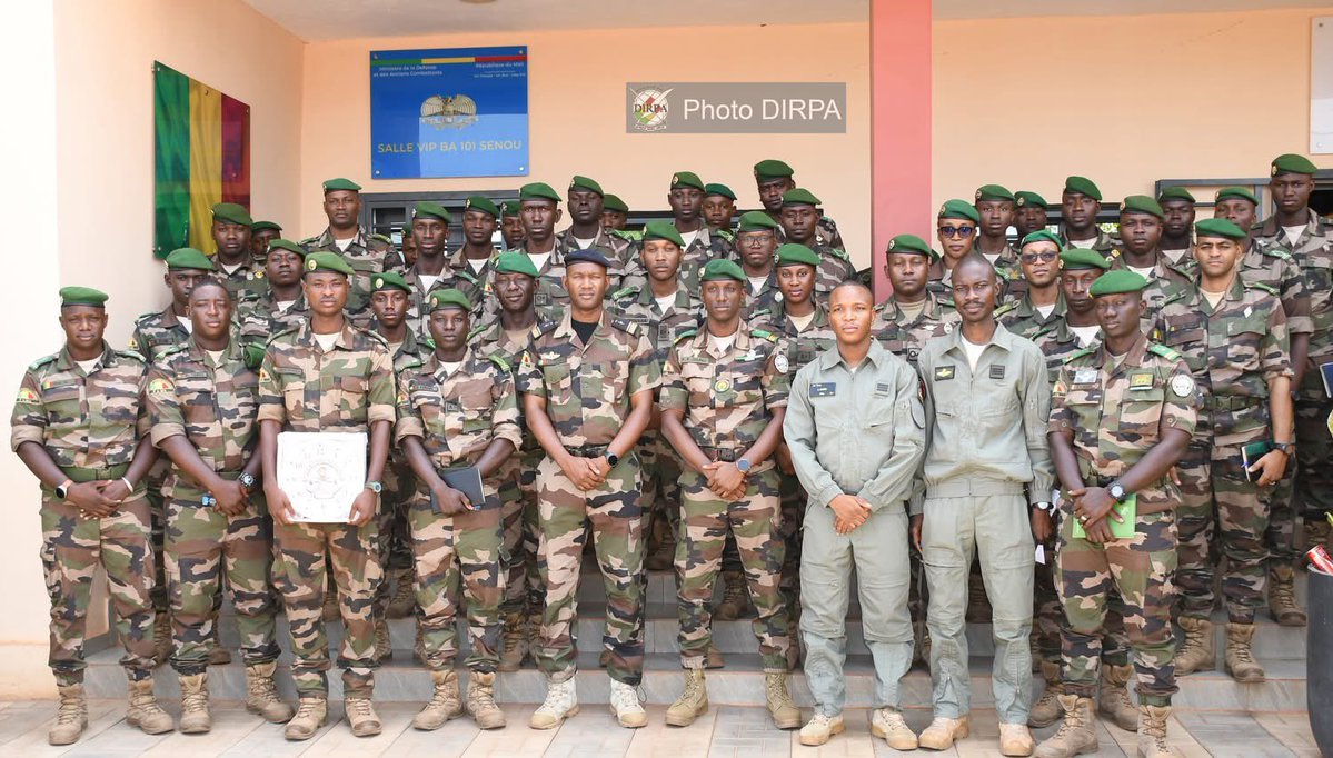 EljayBling OncleJimbo 🇲🇱 tweet media