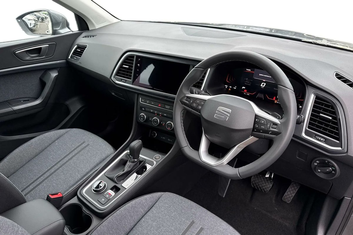 creweseat's tweet image. The SEAT Ateca 1.5 TSI EVO SE Technology in striking Graphite Grey is a stylish and practical SUV that delivers on both looks and performance 🚗✨

🔗swanswaygarages.com/vehicle-detail…

A well-equipped SUV that’s ready for anything 👌🔥

#SEATAteca #UsedCars #SUV #CarForSale #SEATUK