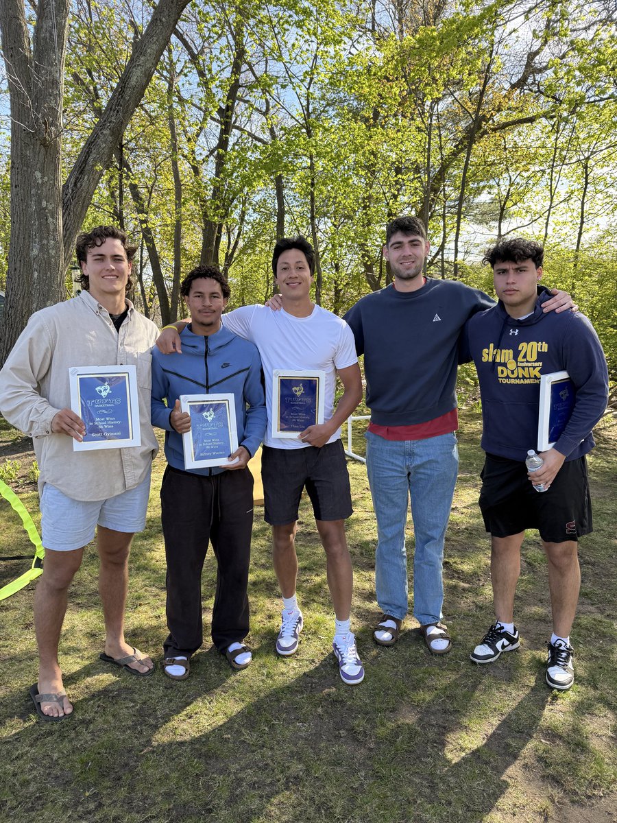 TuftsMBB's tweet photo. 🥇Awards🥇

📈Most Improved: Zion Watt
❌Defensive POTY: Zion Watt
🏆MVP: Scott Gyimesi 
🪵Woody Grimshaw: Theo Liu
🐘Herd Champions: The Boys

Our seniors also leave as the winningest class in program history with their 86 wins over 4 years! https://t.co/oB7O6ICdJ7