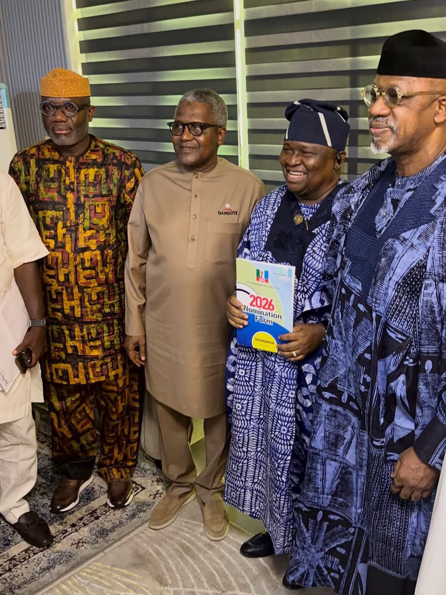 AdelabuMustaph2's tweet photo. Dangote Went with Incoming Governor of Ogun State , Senator Solomon Olamilekan Adeola, FCA to pick his Governorship form. 

Yayi is really a good man. May God help him 🙏🏾 https://t.co/0nuAEXhmwN