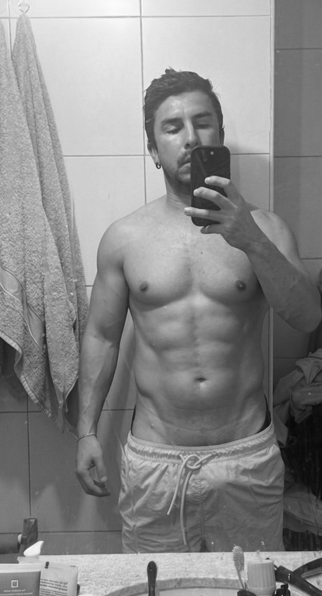 El Seba oficial tweet media