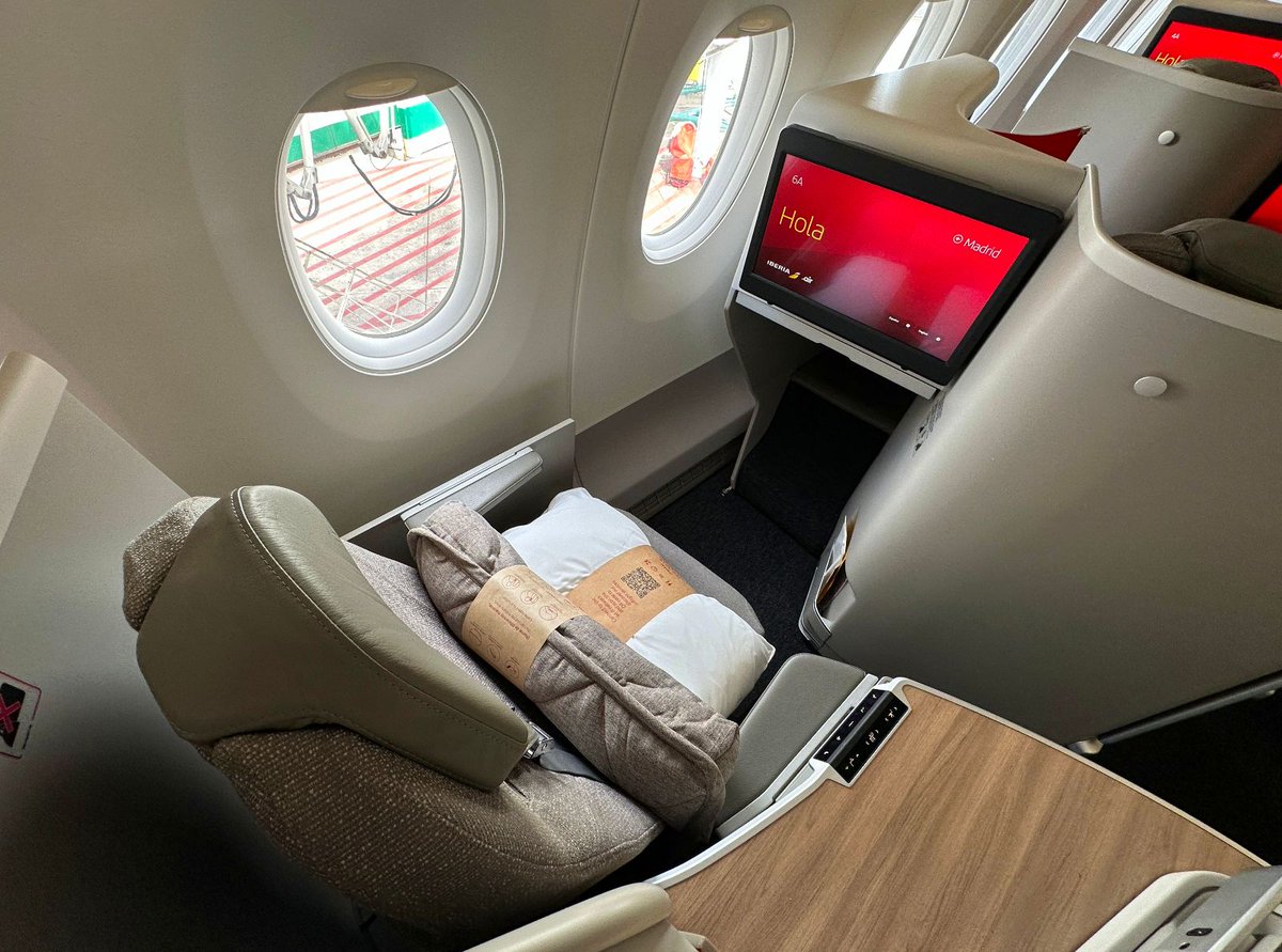 BoardingAreaES's tweet photo. Iberia Descuento con Avios: Hasta 30% en Emisión de Billetes https://t.co/VQekC0QzwX via @UltimaLlamada_ https://t.co/sXYozDU6Qt