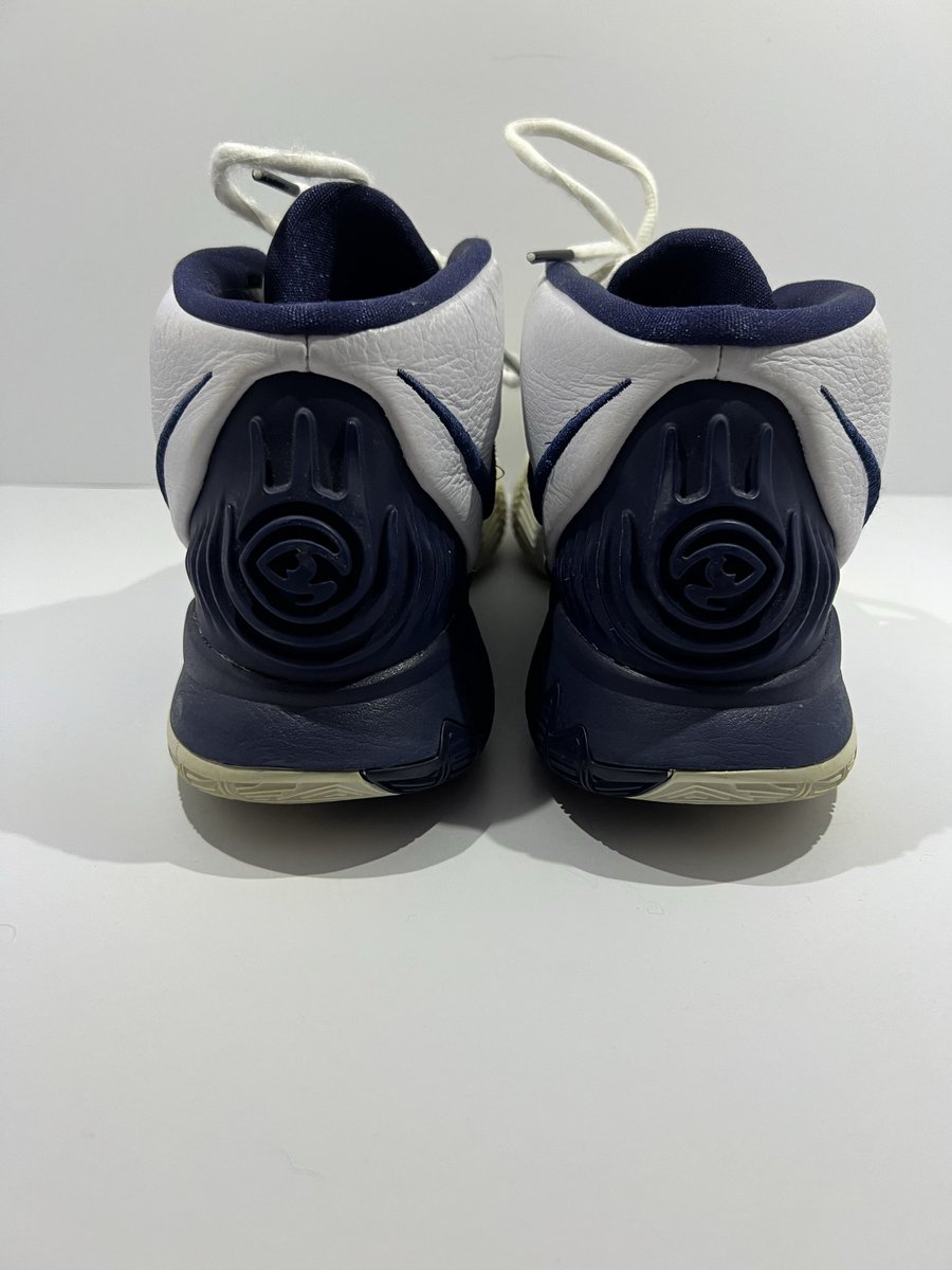 drip_so_low's tweet image. Kyrie 6 ‘Team White Midnight Navy’
Size: 12 - Price: $22.56
No box
Condition: 4/10
merc.li/cbQjKzM7b?sv=0

#shoes #sneakers #kicks #style #fashion #selling #shopping #deal #lowprice #fyp #trending