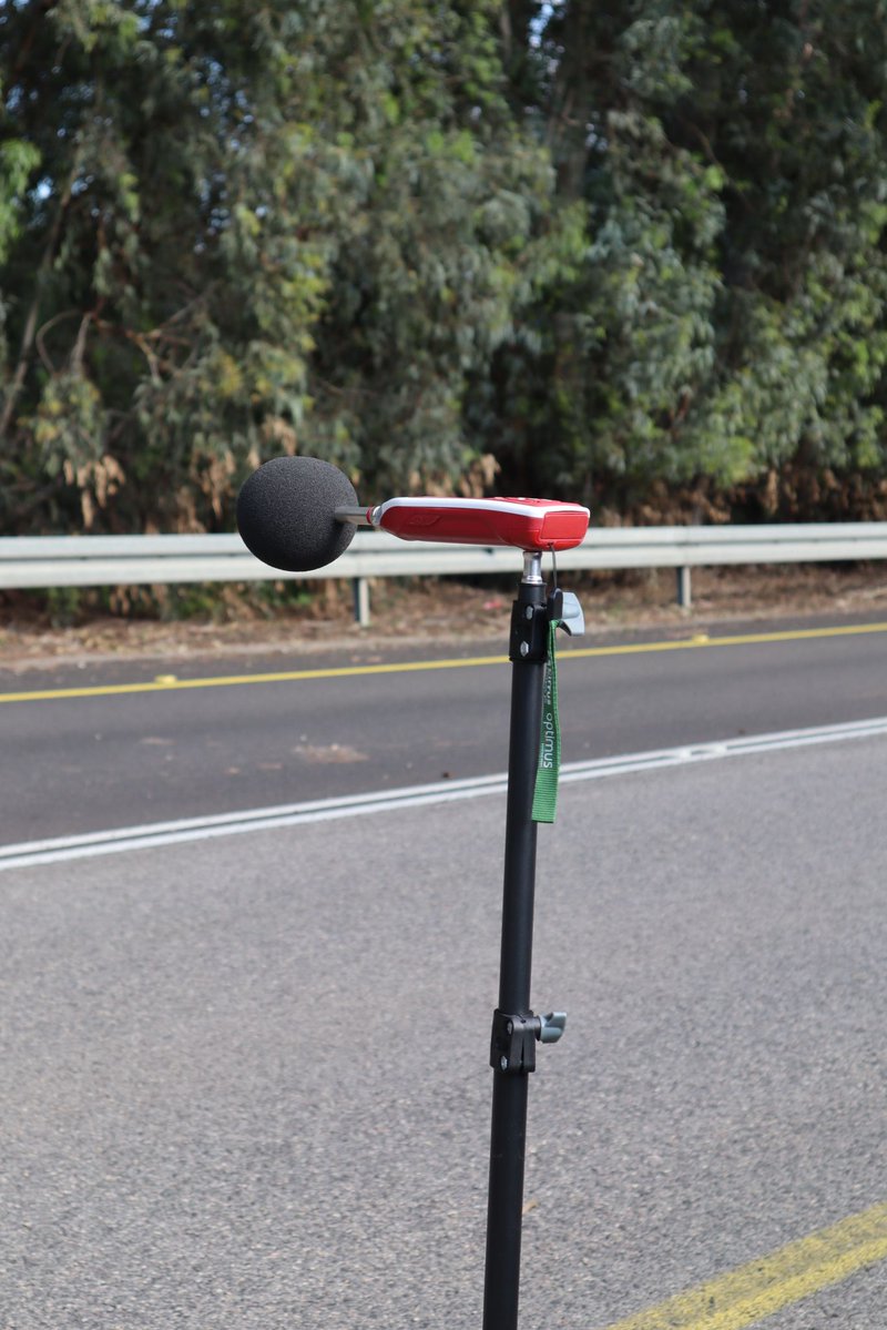 EcoTechAcoustic's tweet image. מדידות רעש בשיא המרץ! 🎙️📏 העבודה של אקוסטיקאי מתחילה בשטח, מול מקור הרעש, כדי להבטיח שהתוצאה הסופית תהיה שקט מופתי. #Acoustics #SoundMeasurement #EngineeringExcellence