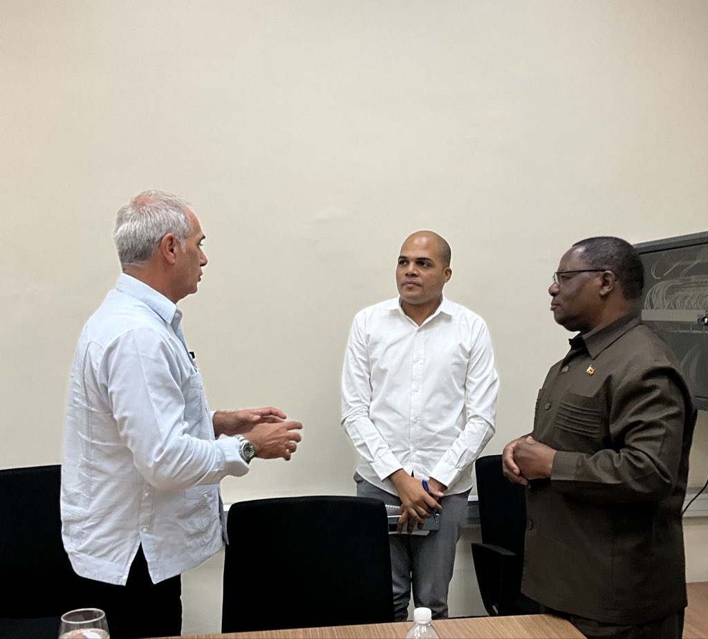 Embassy of the Republic of Zimbabwe in Cuba tweet media