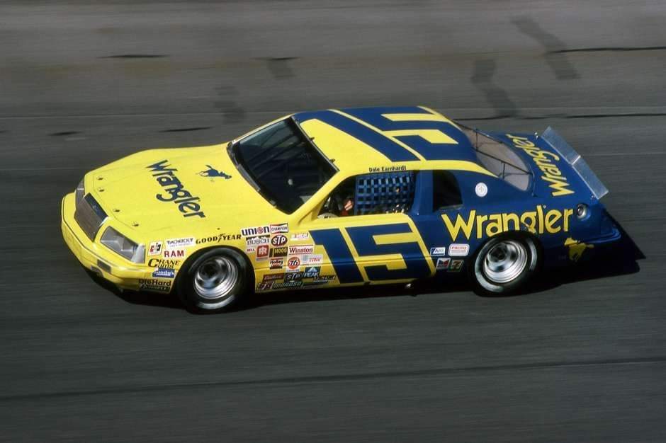 TheHardCompound's tweet image. 1/2

Remembering 7-time @NASCAR Champion &amp;amp; series legend Dale Earnhardt, who would have been 75 today.

"The Intimidator" won 76 of his 676 races &amp;amp; took 428 top 10 finishes.

He became synonymous with the #3 Goodwrench car and it's...

#restinpeace #HappyBirthday #NASCAR #Legend