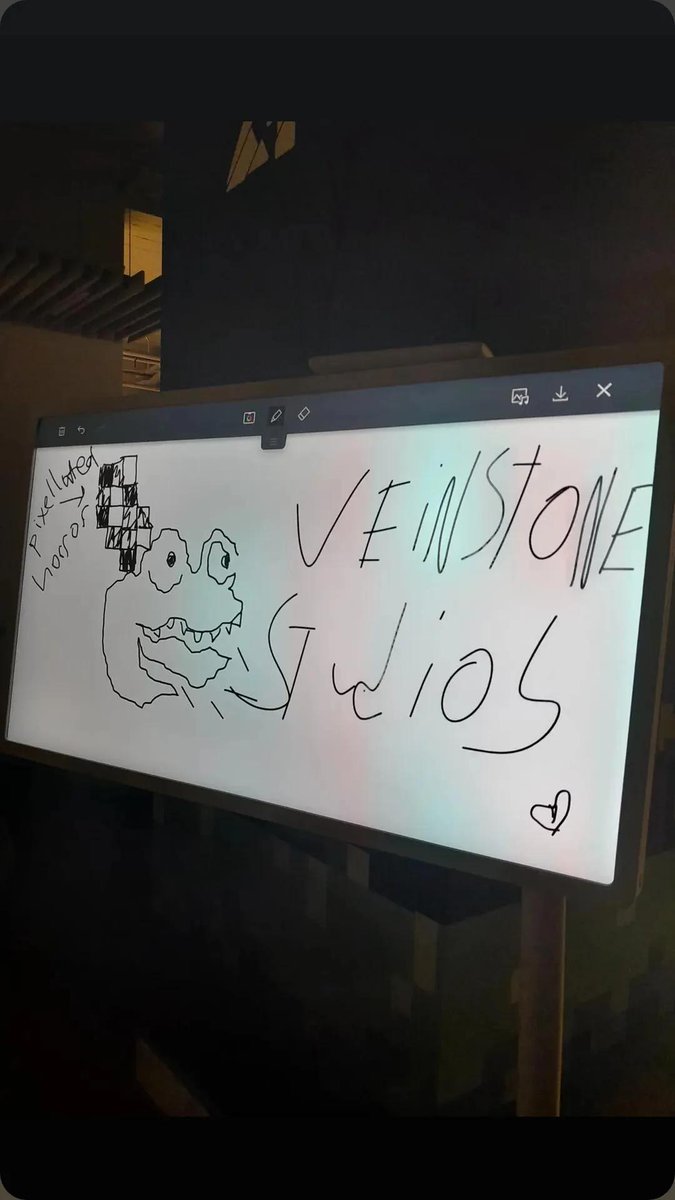 Veinstonestudio's tweet image. What I like most about where I am PLAYTEST DAYS!!
Took pages of notes… suffering era incoming 😭

#gamedev #whislistwednesday #indiegamedev #steam #horrorgames #indiegame