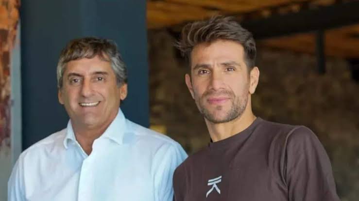 Hoy es 29, dia de ñoquis.
Los de River son los mas caros, los pagas en dolares.