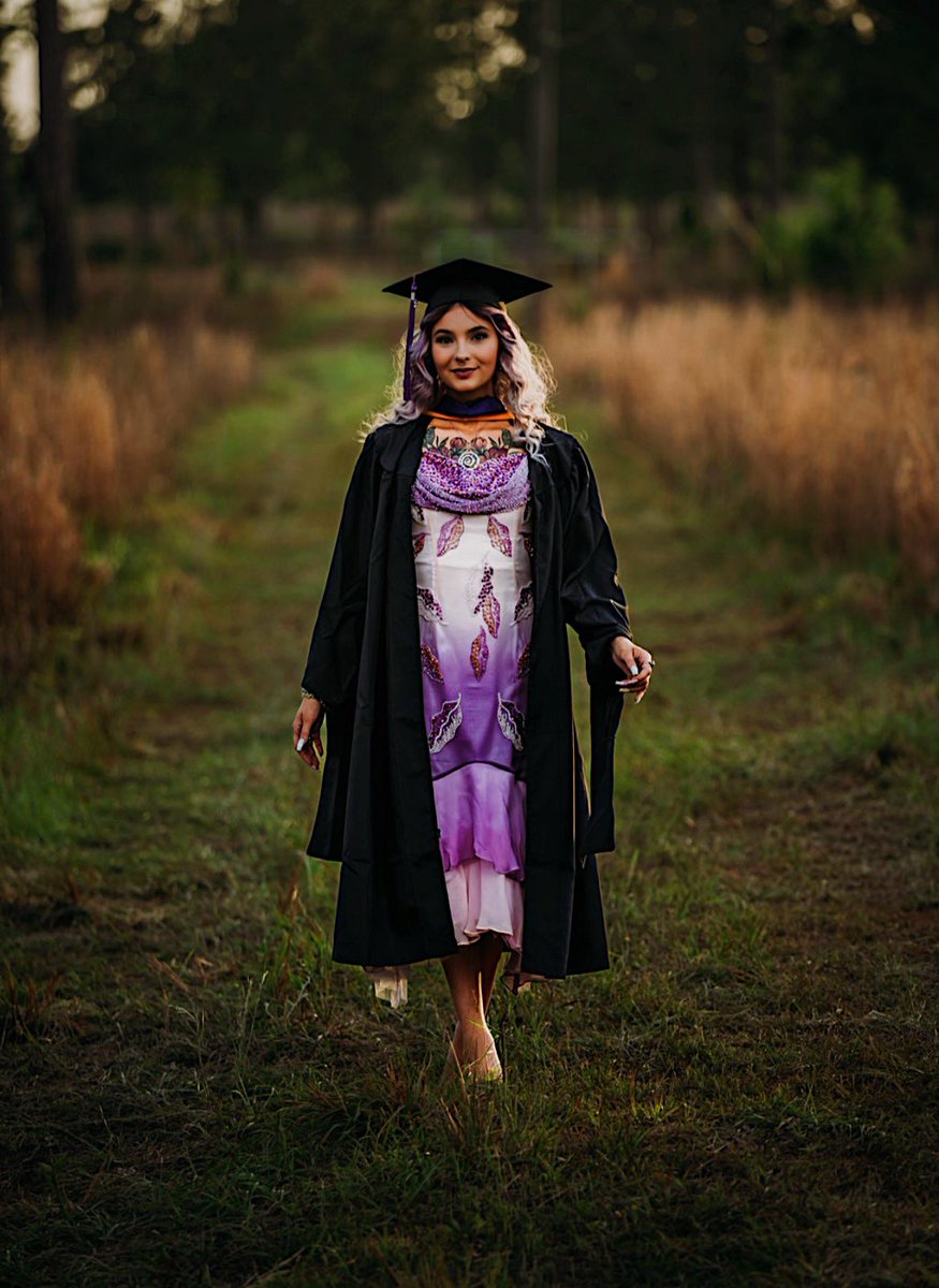 jadiaashley's tweet photo. chasing my dreams to analyze yours 🧠#mastergrad #lcmhc https://t.co/sSsixxPUNt