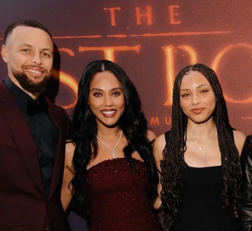 Emily Kate tweet media