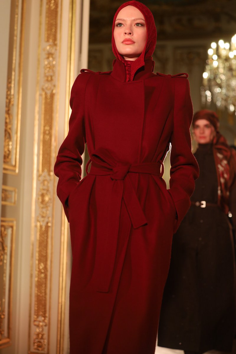 ModeCaf's tweet image. Café de la mode spéciale mode plus
Paris Modest Fashion Week 2026
Paris fashion Week
Model Shooting at ’Hôtel Le Marois  During Paris Fashion Week 2026
#couture #fashion #fashionweek #spring2026couture #fashionstylist #hautecouture #fw2026