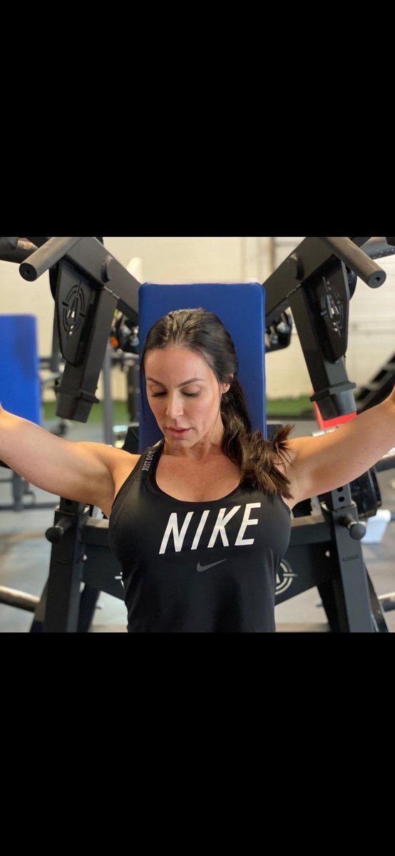 Coriwarke04's tweet photo. No pain no gain🖤🔥 https://t.co/I179qtnFml