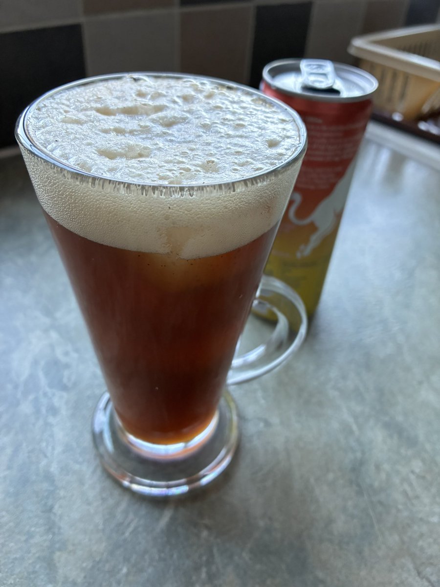 today’s coffee

redbull (fuji apple &amp; ginger)  +espresso

since this drink is japan themed, i thought vagabond was a good match

served ice cold

this was actually amazing