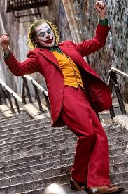 van a hacer un concierto de 50 millones de dolares para anunciar que no se puede aumentar el sueldo porque no hay plata...