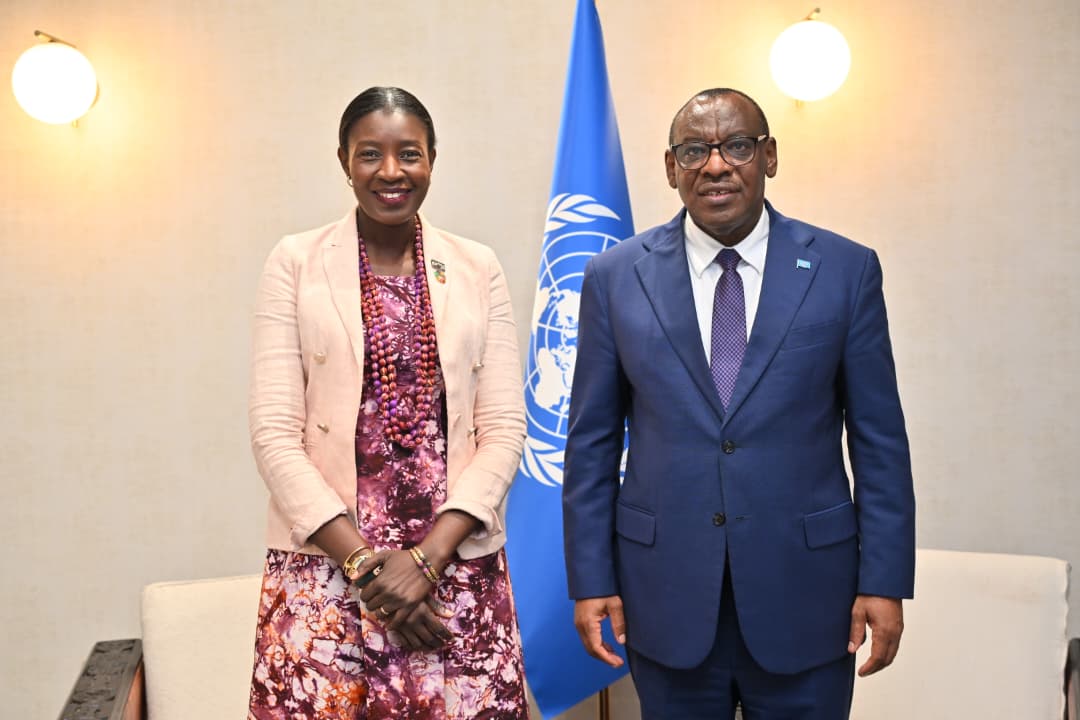 ECA_OFFICIAL's tweet image. Executive Secretary @claverGatete met with RC Coumba Dieng Sow after his mission to #Togo to assess action plan progress, including GDP rebasing and digital transformation of public services. #Partnership