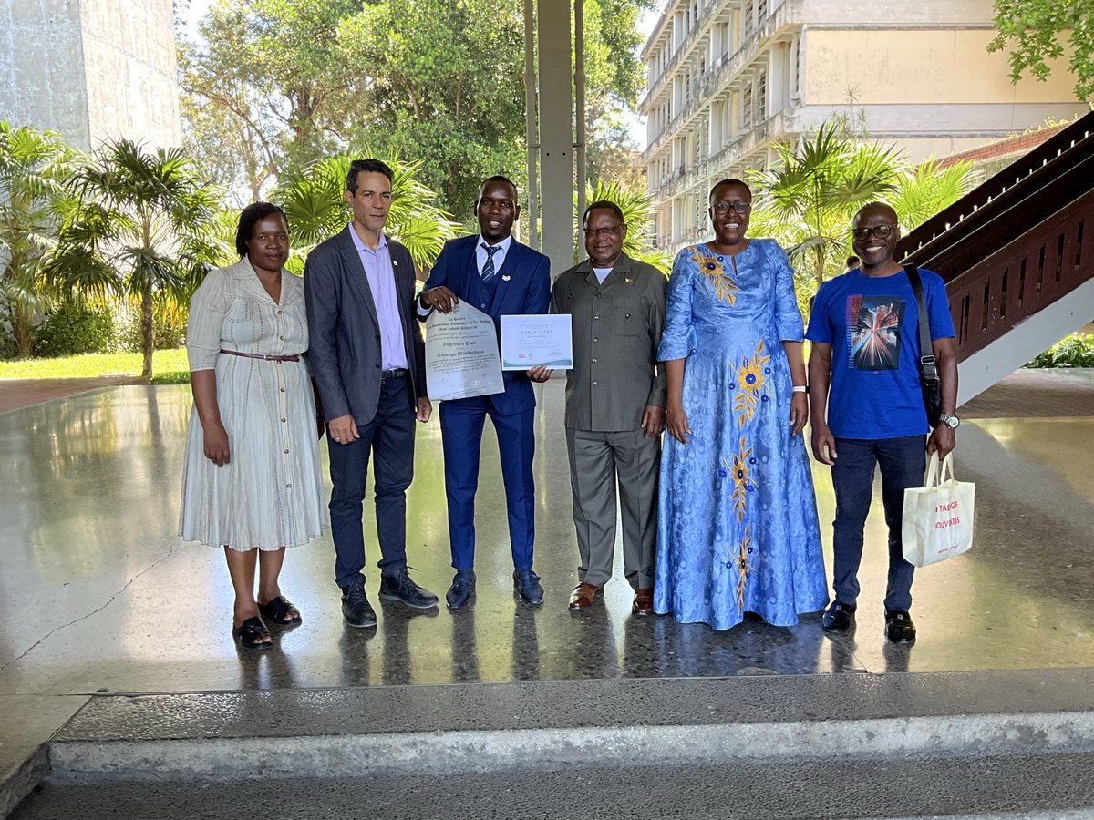 Embassy of the Republic of Zimbabwe in Cuba tweet media