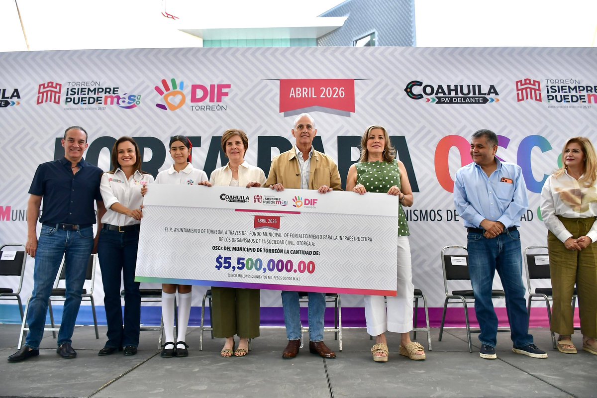 RomanCepeda's tweet photo. Realizamos la entrega del #FORTA a organismos de la sociedad civil, un apoyo de 5.5 MDP, mediante el cual podrán seguir brindando más y mejor atención a quienes más lo necesitan. https://t.co/asJIK8irMT