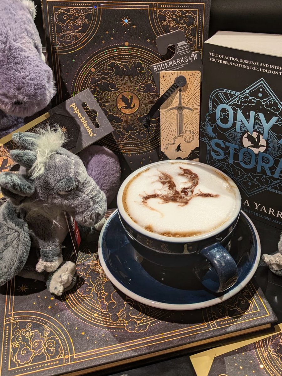 galleriesBRI's tweet photo. 📣 Calling all romantasy lovers! 

Get ready to brave the dark because Onyx Storm by Rebecca Yarros is now out in paperback! 👏

Head in-store at Waterstones Bristol grab yourself a coffee and check out the whole range. 🐉 https://t.co/NbZTSj1bdf