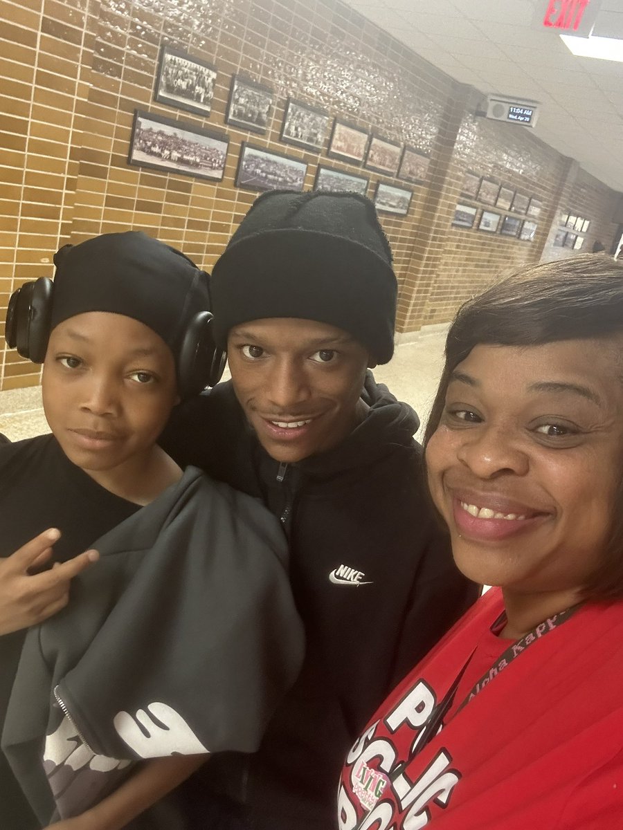 Counselor Moore LPC tweet media