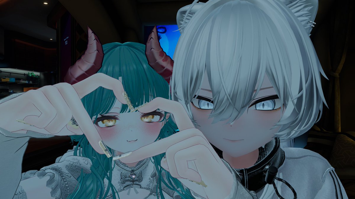 あやと tweet media