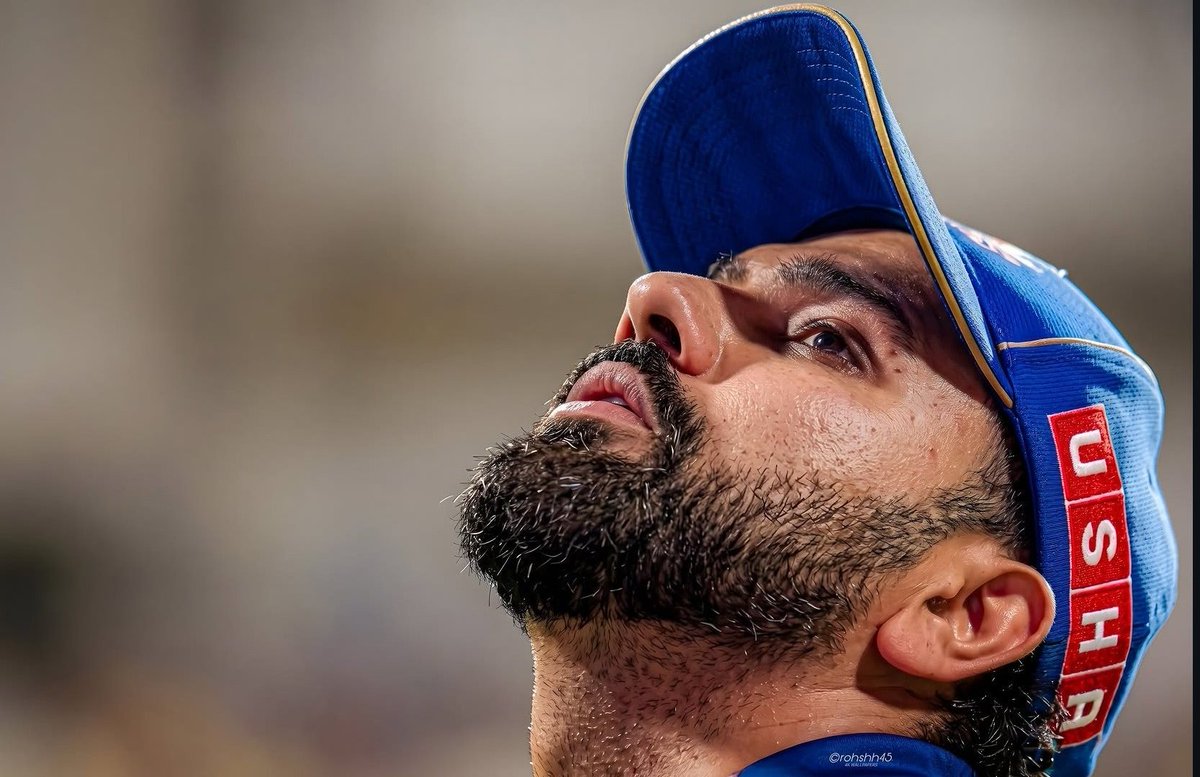 ImHydro45's tweet photo. Never lost an IPL match while defending 200. Rohit Sharma is literally the God of captaincy.🥶

#HappyBirthdayRohit https://t.co/VL7bHF7SKv