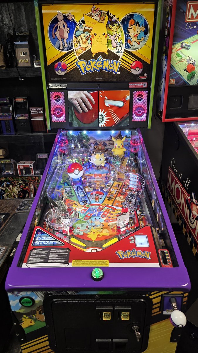 psykomantis's tweet image. While visiting the East Coast this week, Todd Tuckey of TNT Amusements &amp;amp; I had breakfast &amp;amp; toured his facility. His #Pinball #Arcade shop is full of treasure &amp;amp; some amazing games. Protect this man as he's a wealth of knowledge &amp;amp; a true pillar of classic #videogames culture.