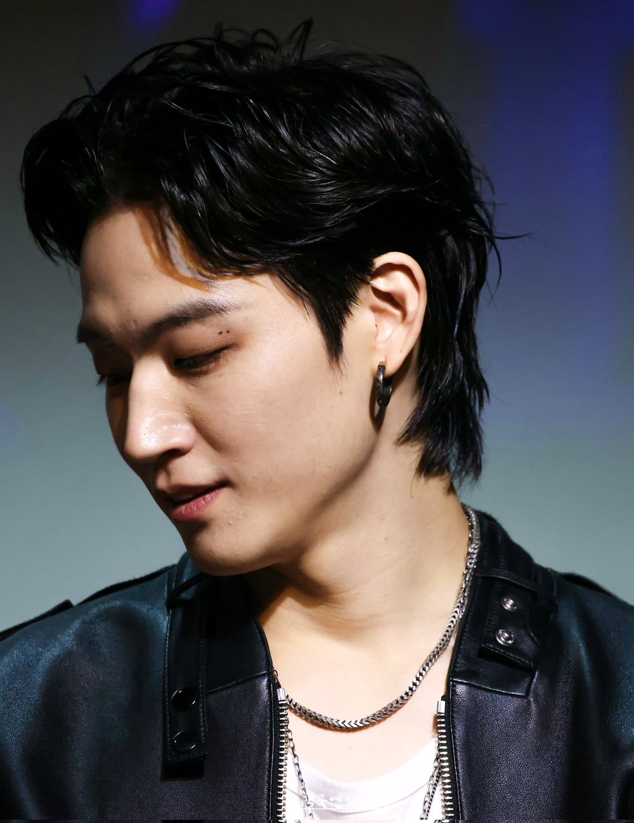 porwara_ss's tweet image. นอนไม่หลับ คิดถึงบี๋
ฟังเพลงดีกว่า

Listen to BE WITH YOU by Def. on #SoundCloud
on.soundcloud.com/Yr6W6vjfSPGW6h…

#JAYB #Def @defjaybkr