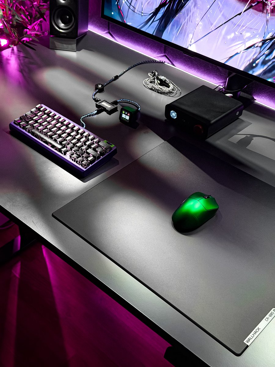 byjorgebordones's tweet image. #desksetup