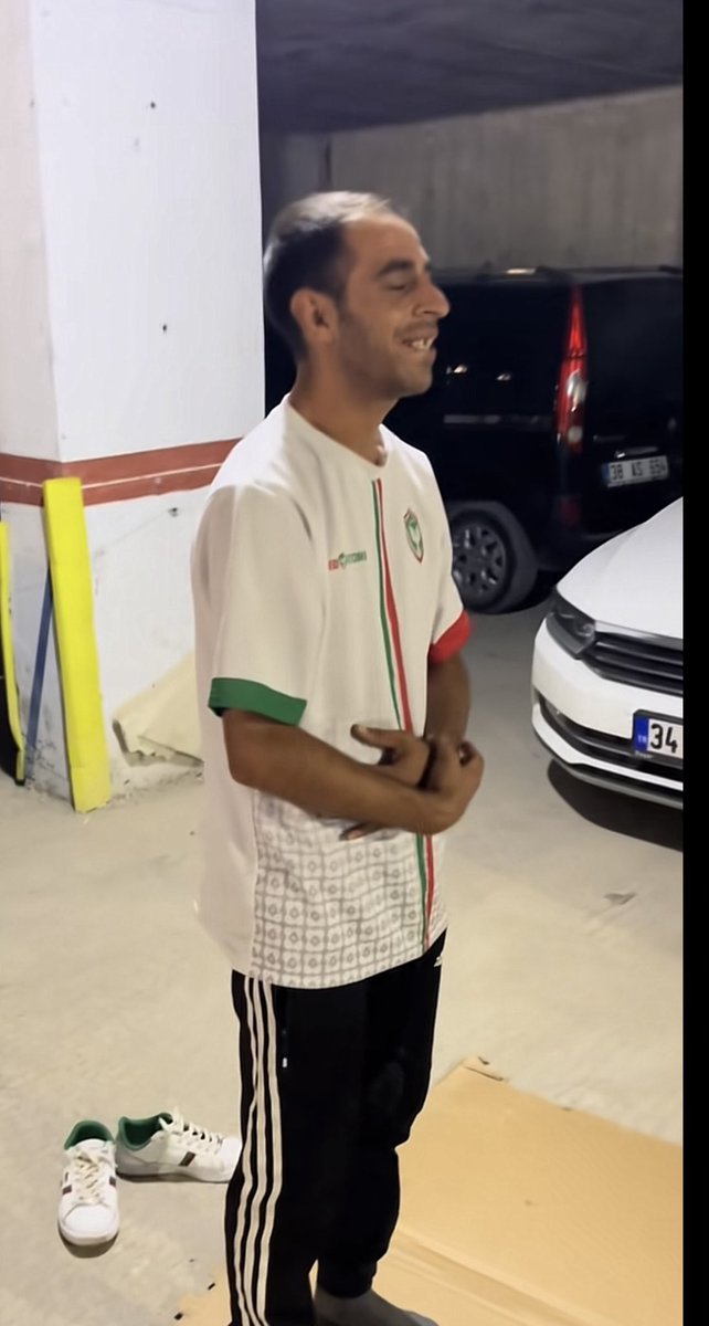 Süleyman tweet media