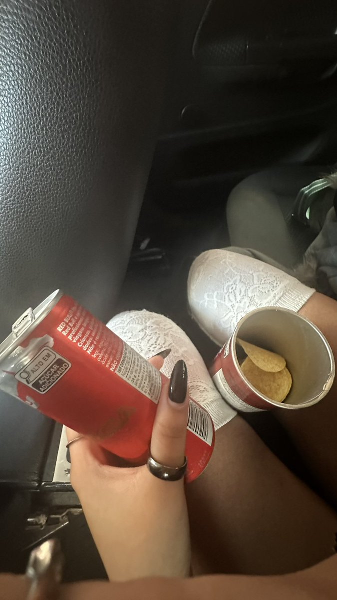 αnα 𝜗𝜚 tweet media