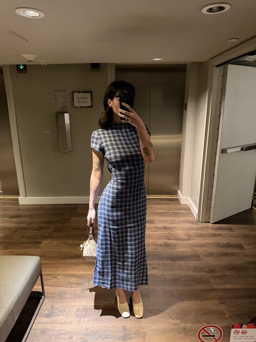 Vivianne Cross tweet media