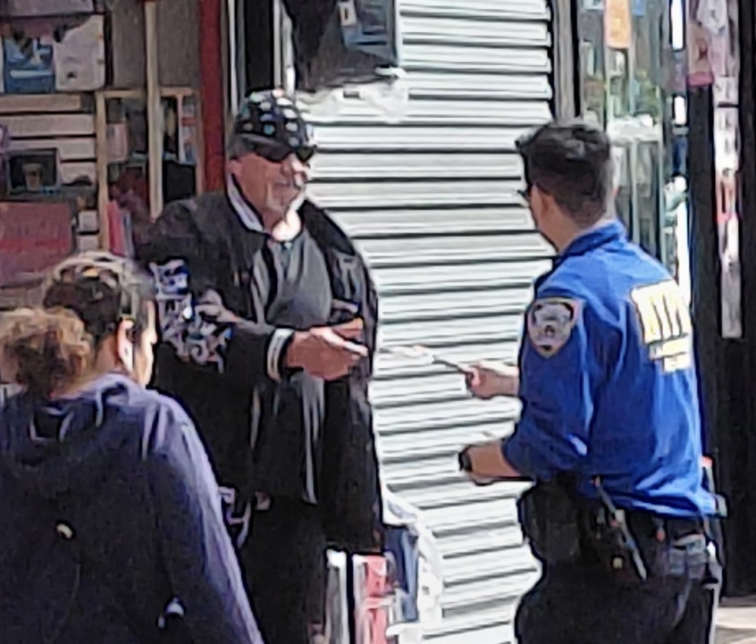 NYPD103Pct's tweet image. #VisionZero education operation including Department Of Transportation, Community Affairs Bureau, 103 Community Affairs , and 103 Traffic Enforcement at Merrick and Jamaica.