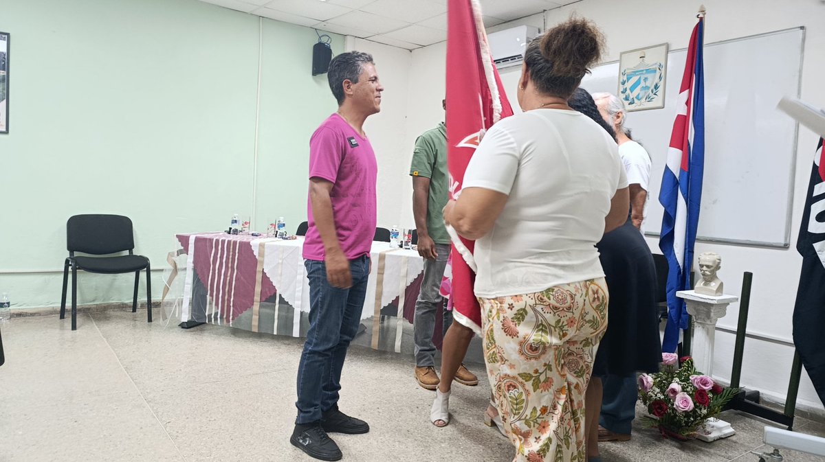 EsacCuba's tweet photo. Desde @EsacCuba alzamos la voz: ¡Repudiamos el bloqueo y defendemos nuestro derecho al desarrollo! 🇨🇺 Ser #VanguardiaNacional es nuestro mejor acto de resistencia. Trabajamos por una Cuba soberana e independiente. ⚙️✊ #MejorSinBloqueo #Cuba #Industria https://t.co/KGhOGQsv4h