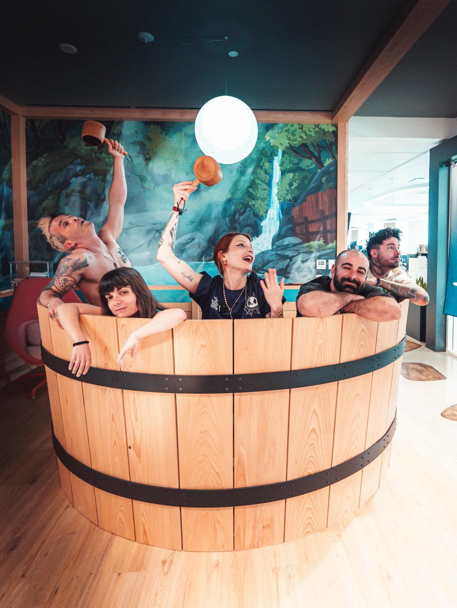 ankormusic's tweet image. Huge thanks to @crunchyroll for inviting us to their Dallas office and for giving us an inside look at how everything works behind the scenes! It was amazing to see how our favorite anime series are brought to life and dubbed🍥🩵

#ANKOR #CrunchyRoll