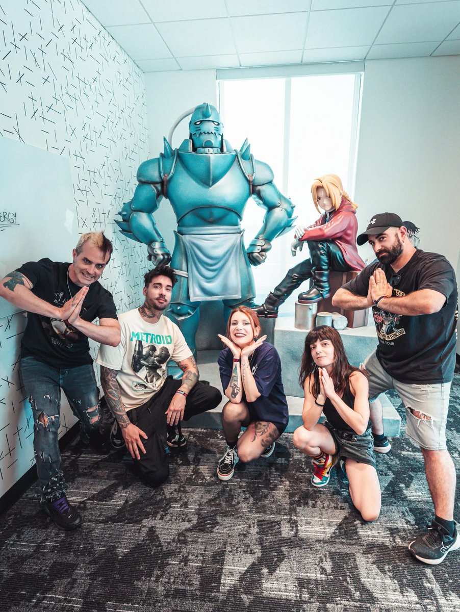 ankormusic's tweet image. Huge thanks to @crunchyroll for inviting us to their Dallas office and for giving us an inside look at how everything works behind the scenes! It was amazing to see how our favorite anime series are brought to life and dubbed🍥🩵

#ANKOR #CrunchyRoll